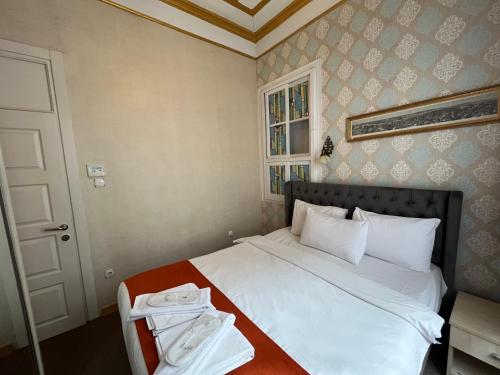 Quad room, economy