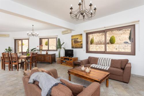 設施, Villa Heaven in 佩里斯特羅納