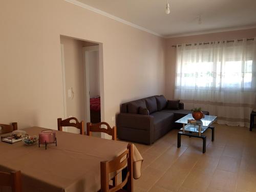 Dimas House in 卡納拉基