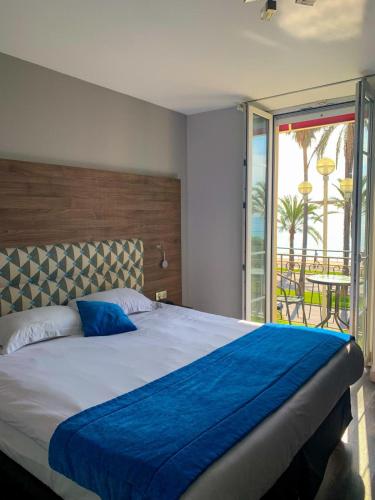 Comfort Double Room with Balcony and Sea View