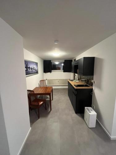 Cocina, Centrales Hideaway mit Aussicht in Marburg