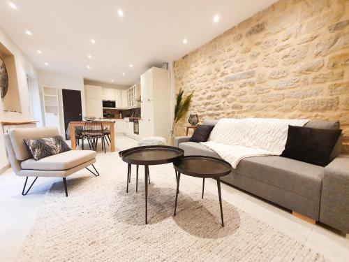 EXIGEHOME - Ici habita Voltaire-Maison en plein centre-ville in Saint-Germain-en-Laye