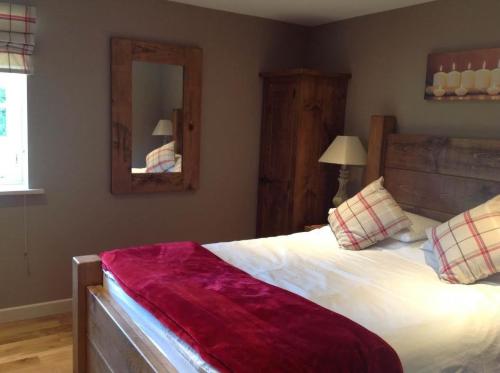 Beaconsfield Farm - image 7
