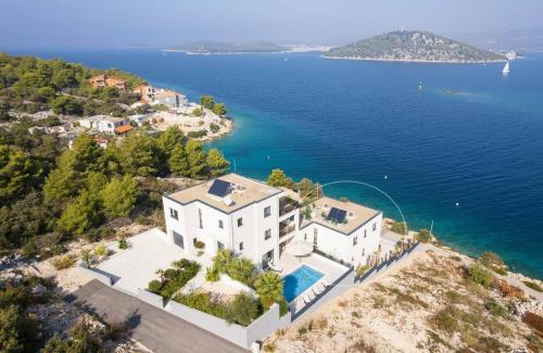 Villa image 4