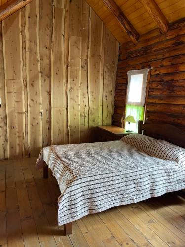 Cabaña en los soles de montaña