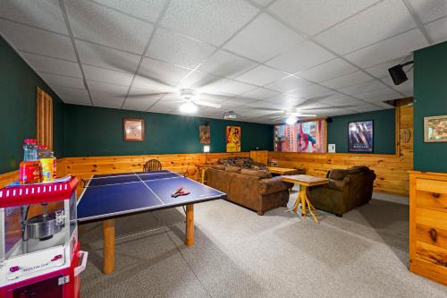 Wilderness Theater and Lodge in Pigeon Forge, USA