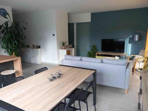 sala de TV, Maison de la croix Marion in Chinon