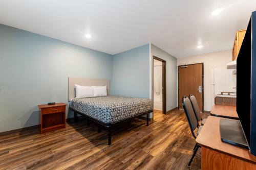 WoodSpring Suites Johnson City - image 11