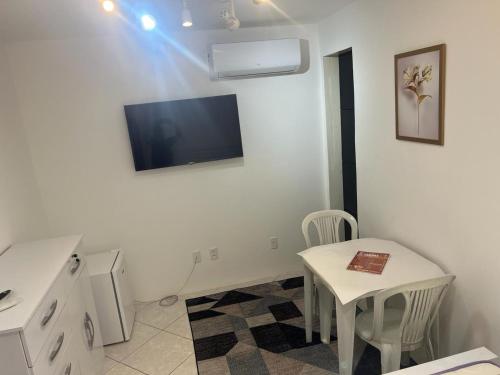 Suite 1, Casa Amarela, Segundo Andar, Nova Iguaçu (Foto 3)