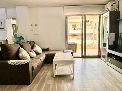 Modern Cozy 2-bedroom Los Dolses Villamartin