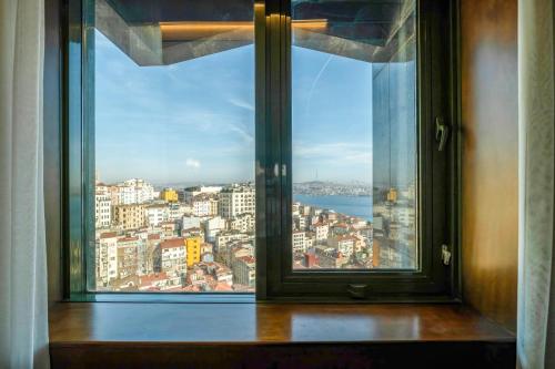Marble Hotel - image 9