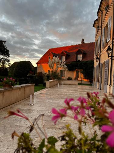 Exterior view, Hotel Domaine de l'Orangerie in Bonnat