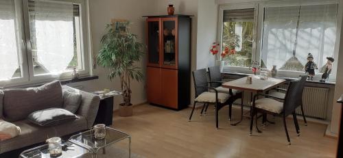 Ferienwohnung an der Burg - Apartment - Windeck