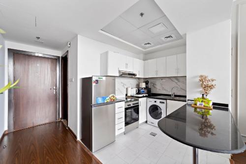 Kitchen, Modern Luxurious Studio|Dubai Silicon Oasis near Dubai Silicon Oasis