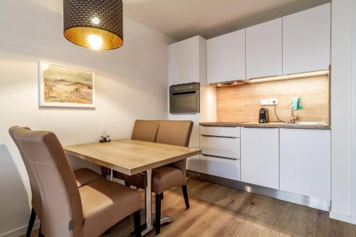 кухня, Lakeside Village - Větrník (Lakeside Village - Vetrnik) in Фримбурк