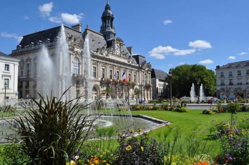 Bara 3 / Proche Gare De Tours