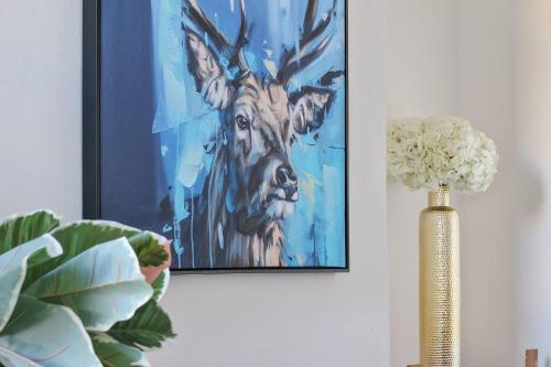 Prime Location Stylish 4-bed House Near Trent Br