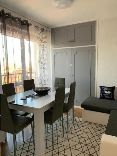 viewTower eiffel 1 ROOM PRIVATE no#2 colocation in เคฌอง