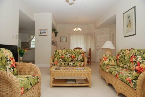 26 Margate Gardens in Marine Gardens