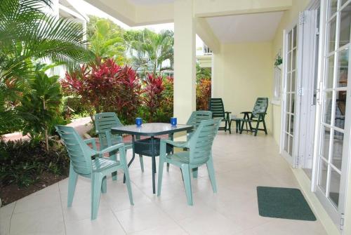 26 Margate Gardens in Marine Gardens