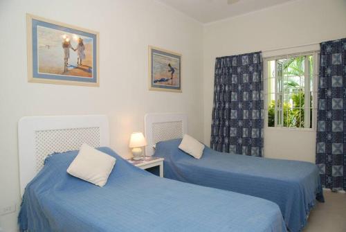 26 Margate Gardens in Marine Gardens