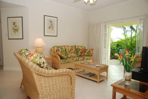 26 Margate Gardens in Marine Gardens