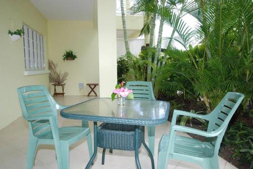 26 Margate Gardens in Marine Gardens
