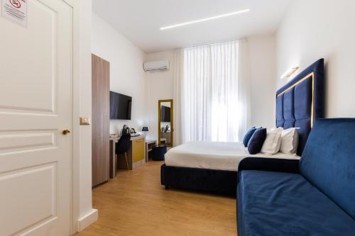 Cavour Luxury Rooms - image 8