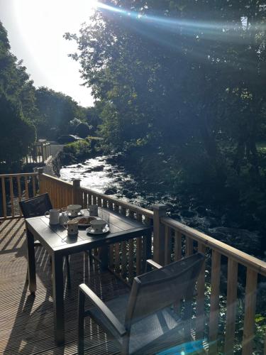 Old Mill Retreat, by River/Sea/Country Nr Barmouth Dogs