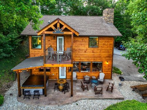 Find Your Bear-ings in Gatlinburg, USA