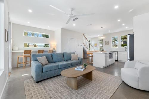 Sunset Cove - Heated Pool - Sea Views - Walkable in St. Augustine, USA