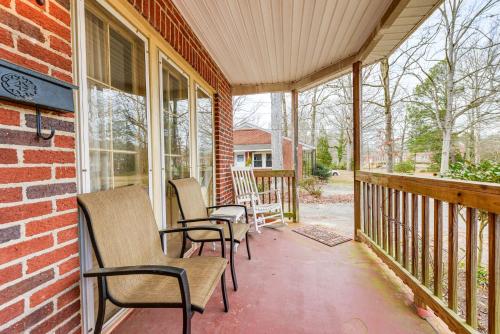 Sanford Vacation Rental about 1 Mi to Downtown! in 桑福德(NC)