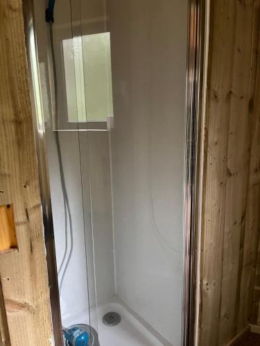 Zuhanyzó, Hagrids Hut - Off grid Cabin - no electricity or running water in Munlochy