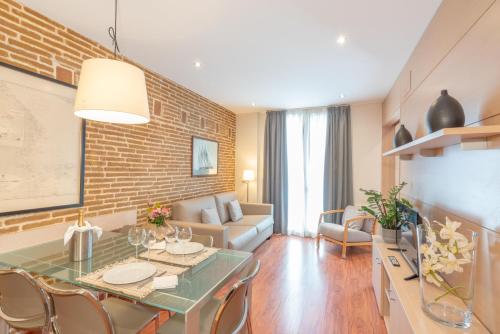 Serennia Cest Apartamentos Arc de Triomf - image 12