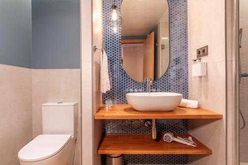 Serennia Cest Apartamentos Arc de Triomf - main image