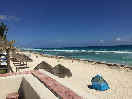 Departamento con playa en Cancún