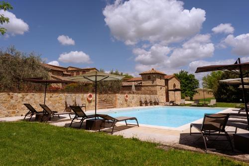 Exterior view of Villa Le Beringhe - Wine Pool & Relax