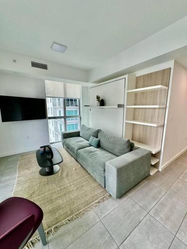 Downtown Miami Elegance. 17th Floor YotelPad in Miami, USA