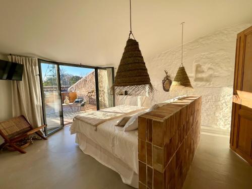 Les Terrasses de Bélarga - Maison d'hôtes - Piscine et Jacuzzi (Les Terrasses de Belarga - Maison d'hotes - Piscine et Jacuzzi) in Belarga