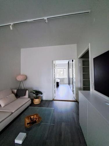 Renovated 64m2 apartment, Хельсинки (фото 8)