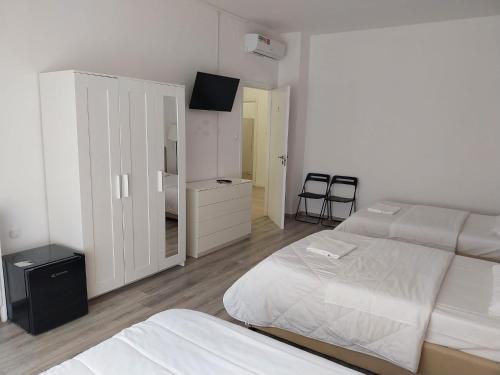 Affittacamere Polese Room Type - Basic Triple Room with Shared Bathroom