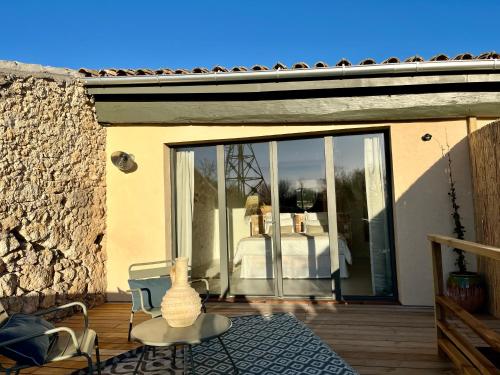 Balkon/teras, Les Terrasses de Bélarga - Maison d'hôtes - Piscine et Jacuzzi (Les Terrasses de Belarga - Maison d'hotes - Piscine et Jacuzzi) in Belarga