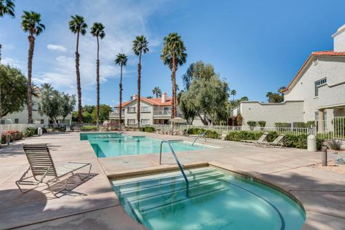Palm Desert Condo with Patio and Community Perks! in Palm Desert, USA