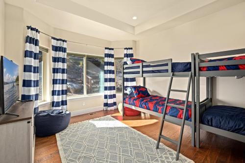 The Lakeview Retreat - Lake Access in Eureka Springs, USA