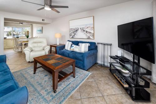 Seaspray Condos 214D - image 3