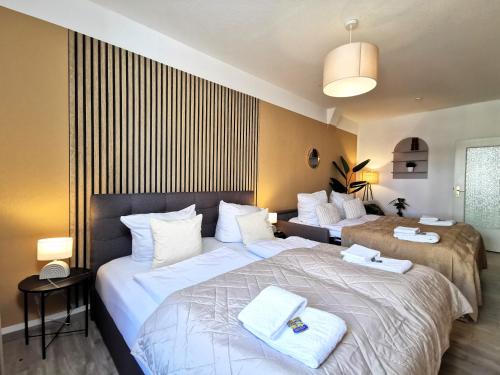 One-Bedroom Apartment image 2
