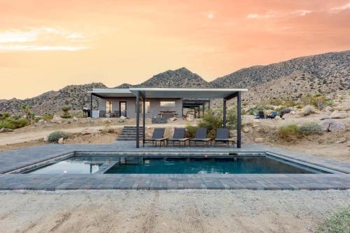 Joshua Tree l Sunset Heights l Pool-Spa Above Park in Joshua Tree, USA