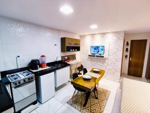 廚房, Studio luxuoso a 700 metros da praia. Vila Velha ES in 韋利亞鎮