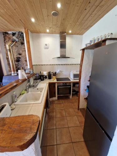 virtuve, Gîte de las Randoletas (Gite de las Randoletas) in Lavelanet