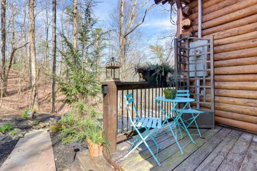 Romantic Ellijay Cabin with Grill and Fire Pit!